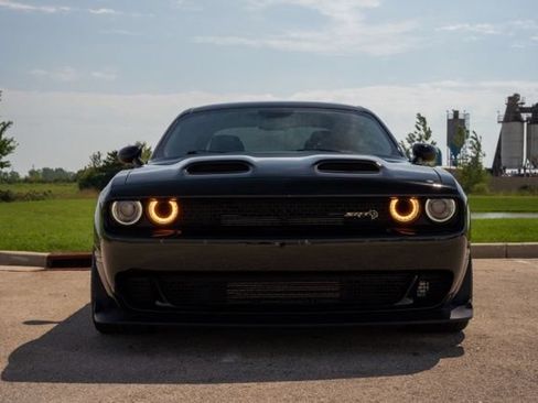 Used 2021 Dodge Challenger SRT Hellcat Redeye RWD image 2