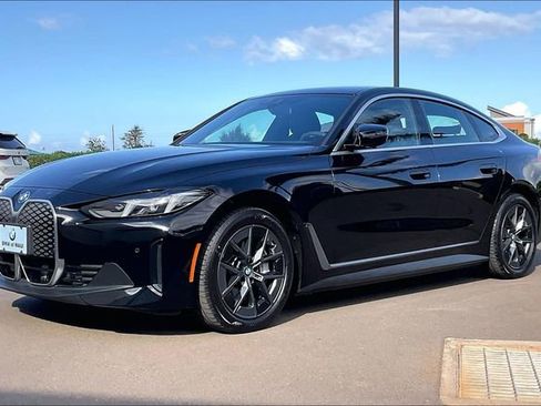 Used 2025 BMW i4 eDrive40 image 1