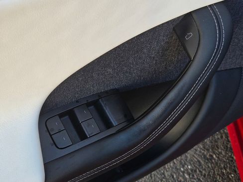 Used 2021 Tesla Model S Long Range image 10