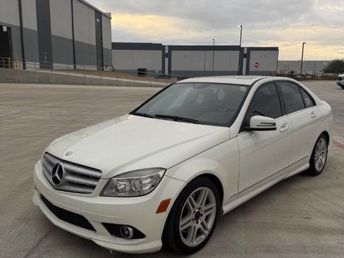 Used 2010 Mercedes-Benz C 350 Sport image 2