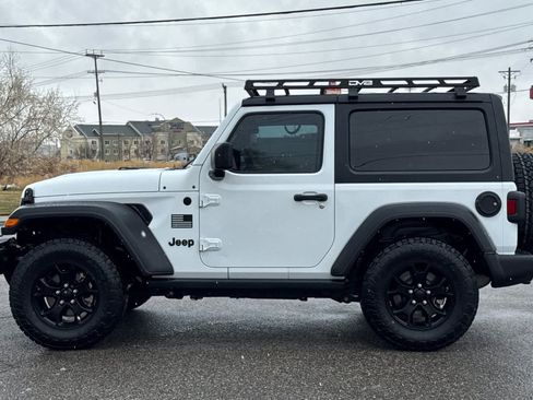 Used 2021 Jeep Wrangler Sport image 5
