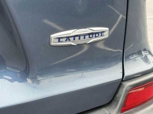 Used 2020 Jeep Cherokee Latitude w/ Cold Weather Group image 14