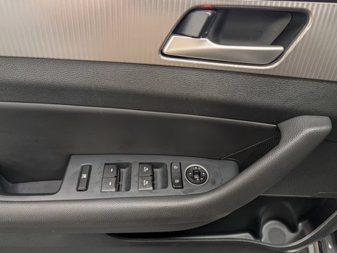 Used 2018 Hyundai Sonata Sport FWD image 9