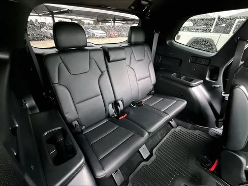 Used 2024 Kia Telluride EX X-Line image 33