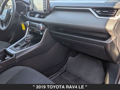 Used 2019 Toyota RAV4 LE image 36