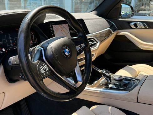Used 2022 BMW X5 xDrive40i w/ Premium Package AWD/4WD image 9