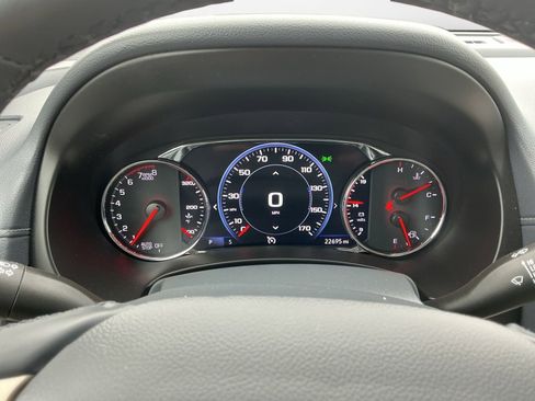 Used 2024 GMC Terrain Denali image 13