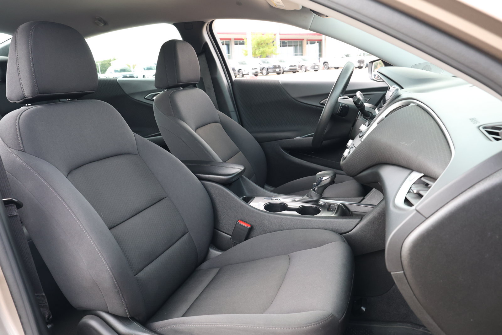 Used 2024 Chevrolet Malibu LT FWD image 29