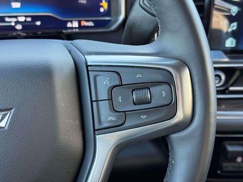 Used 2025 Chevrolet Silverado 1500 LT AWD/4WD image 21