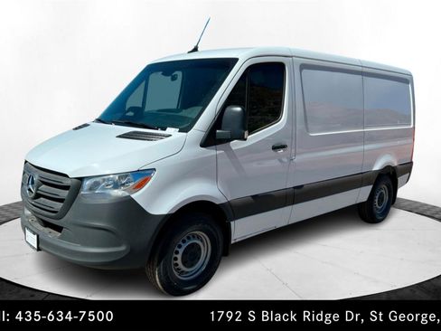 Used 2025 Mercedes-Benz Sprinter 2500 image 1