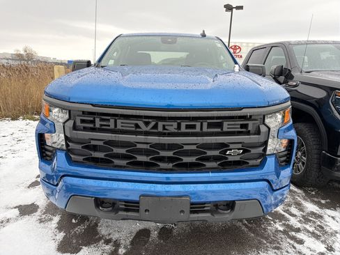 Used 2023 Chevrolet Silverado 1500 Custom image 3