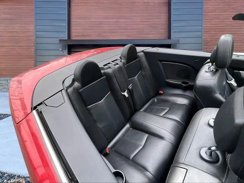 Used 2010 Chrysler Sebring Touring w/ Special Touring Group image 21