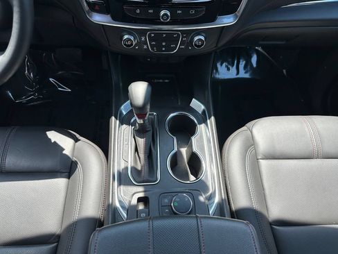 Used 2023 Chevrolet Traverse RS AWD/4WD image 11