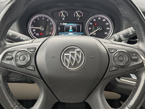 Used 2018 Buick Enclave Essence image 29