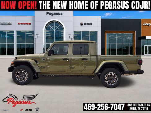 New 2026 Jeep Gladiator Sport AWD/4WD image 3