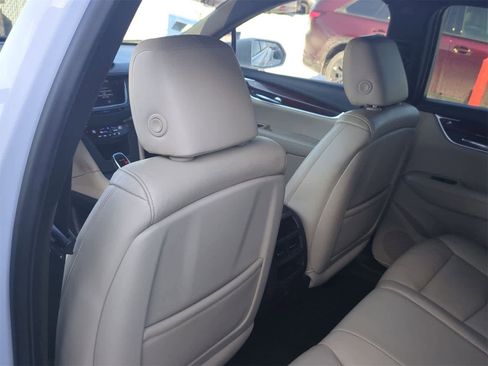 Used 2017 Cadillac XT5 Luxury w/ Driver Awareness Package image 17