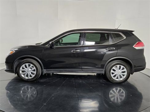 Used 2016 Nissan Rogue S image 3