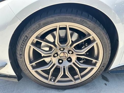 Used 2025 Chevrolet Corvette Z06 RWD image 8