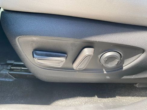 Used 2022 Toyota RAV4 XLE image 14