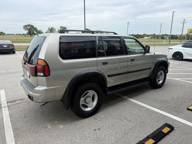 Used 2001 Mitsubishi Montero Sport LS RWD image 2