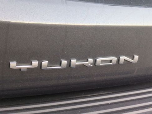 Used 2021 GMC Yukon Denali w/ Denali Ultimate Package image 14