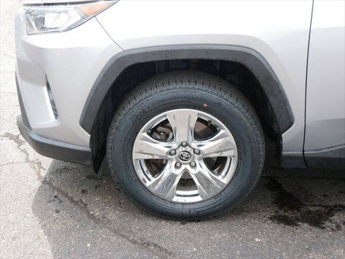 Certified 2020 Toyota RAV4 XLE w/ All Weather Liner Package AWD/4WD image 8