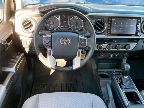 Used 2022 Toyota Tacoma 4x4 Double Cab image 5