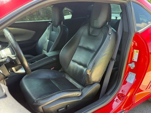 Used 2011 Chevrolet Camaro LT RWD image 14