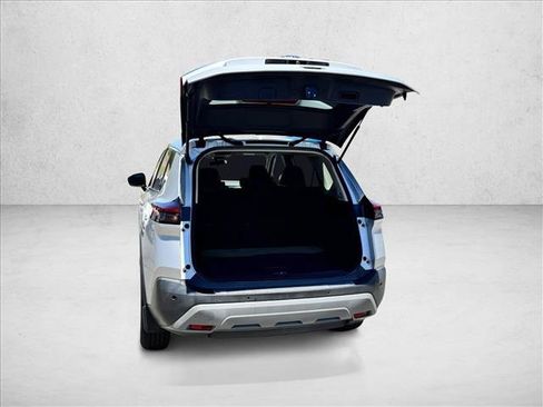 Used 2021 Nissan Rogue SV FWD image 6