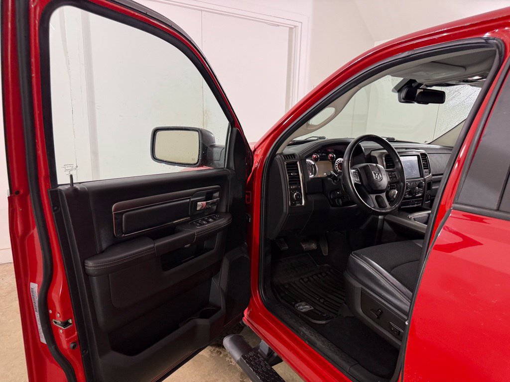 Used 2018 RAM 1500 Sport w/ Quick Order Package 26Q Night AWD/4WD image 9
