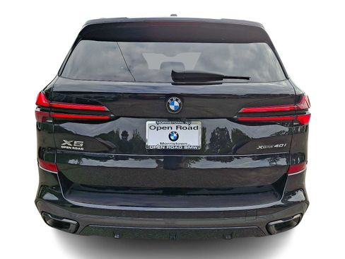 Used 2025 BMW X5 xDrive40i w/ M Sport Package AWD/4WD image 5