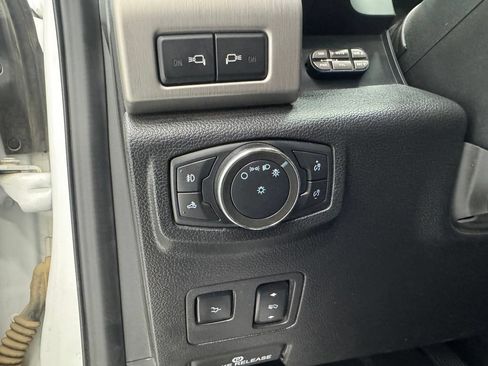 Used 2021 Ford F250 Platinum w/ FX4 Off-Road Package AWD/4WD image 30