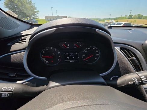 Used 2023 Chevrolet Malibu LT FWD image 15