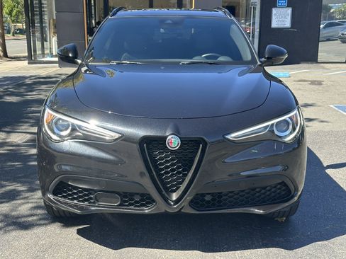 Used 2023 Alfa Romeo Stelvio Veloce AWD/4WD image 5