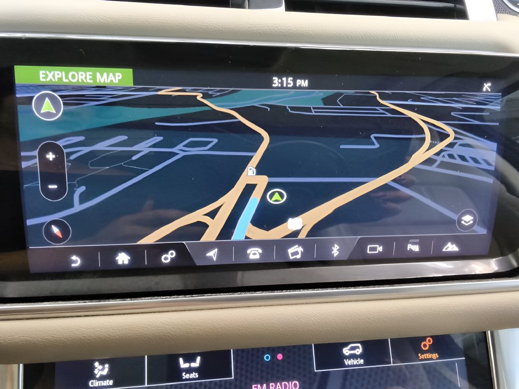 Used 2018 Land Rover Range Rover Sport HSE AWD/4WD image 19
