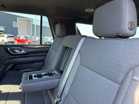 Used 2022 GMC Yukon SLE w/ Gmc Pro Safety Plus Package image 34