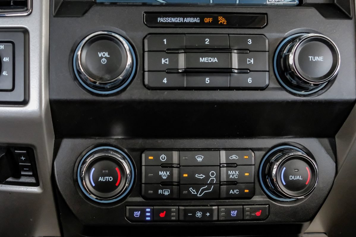 Used 2019 Ford F350 Lariat w/ Lariat Ultimate Package AWD/4WD image 27