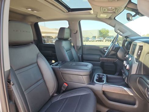 Used 2020 GMC Sierra 2500 Denali w/ Denali Ultimate Package image 18