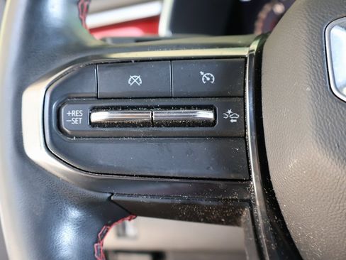 Used 2024 GMC Canyon AT4X image 24