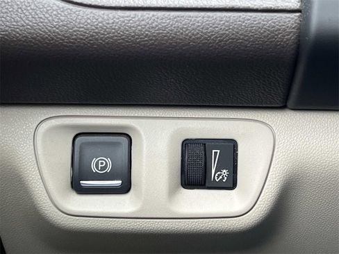 Certified 2019 GMC Acadia Denali w/ Technology Package image 25