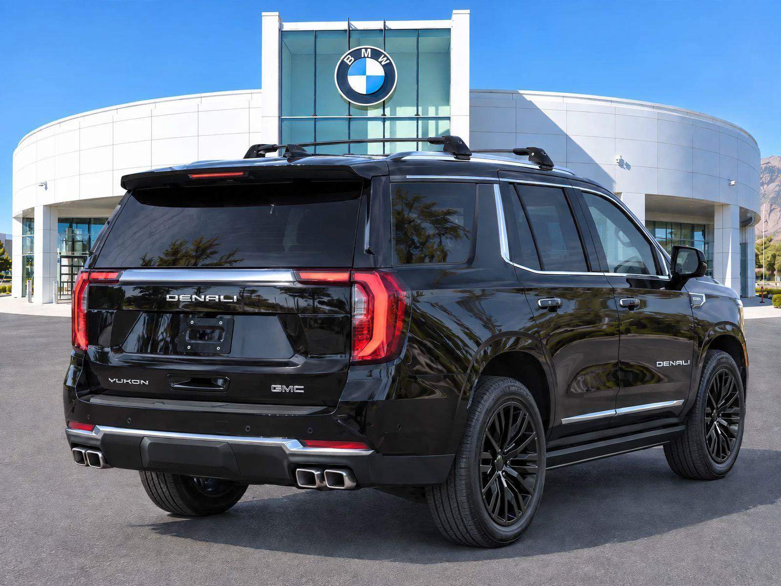 Used 2026 GMC Yukon Denali w/ Denali Reserve Package AWD/4WD image 8