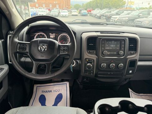 Used 2019 RAM 1500 Classic SLT AWD/4WD image 13