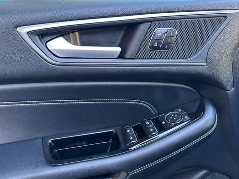Used 2018 Ford Edge Titanium w/ Equipment Group 302A image 10