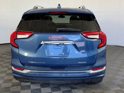 Used 2024 GMC Terrain Denali w/ Denali Premium Package AWD/4WD image 11