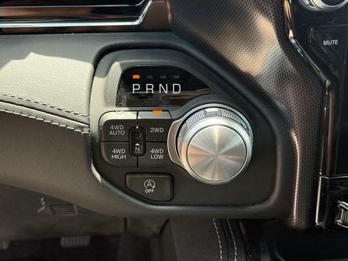 Used 2026 RAM 1500 Limited AWD/4WD image 24
