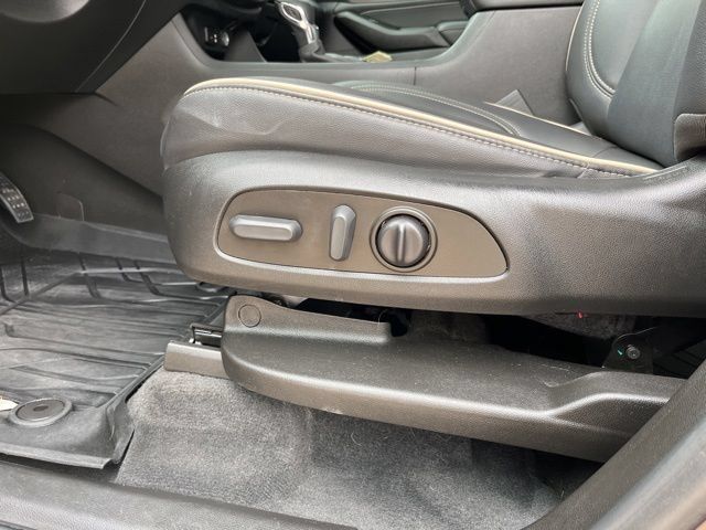 Used 2023 Chevrolet Traverse Premier w/ LPO, Floor Liner Package FWD image 43