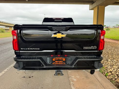 Used 2024 Chevrolet Silverado 3500 High Country image 4