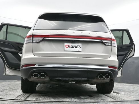 Used 2024 Lincoln Aviator Reserve w/ Equipment Group 201A AWD/4WD image 74
