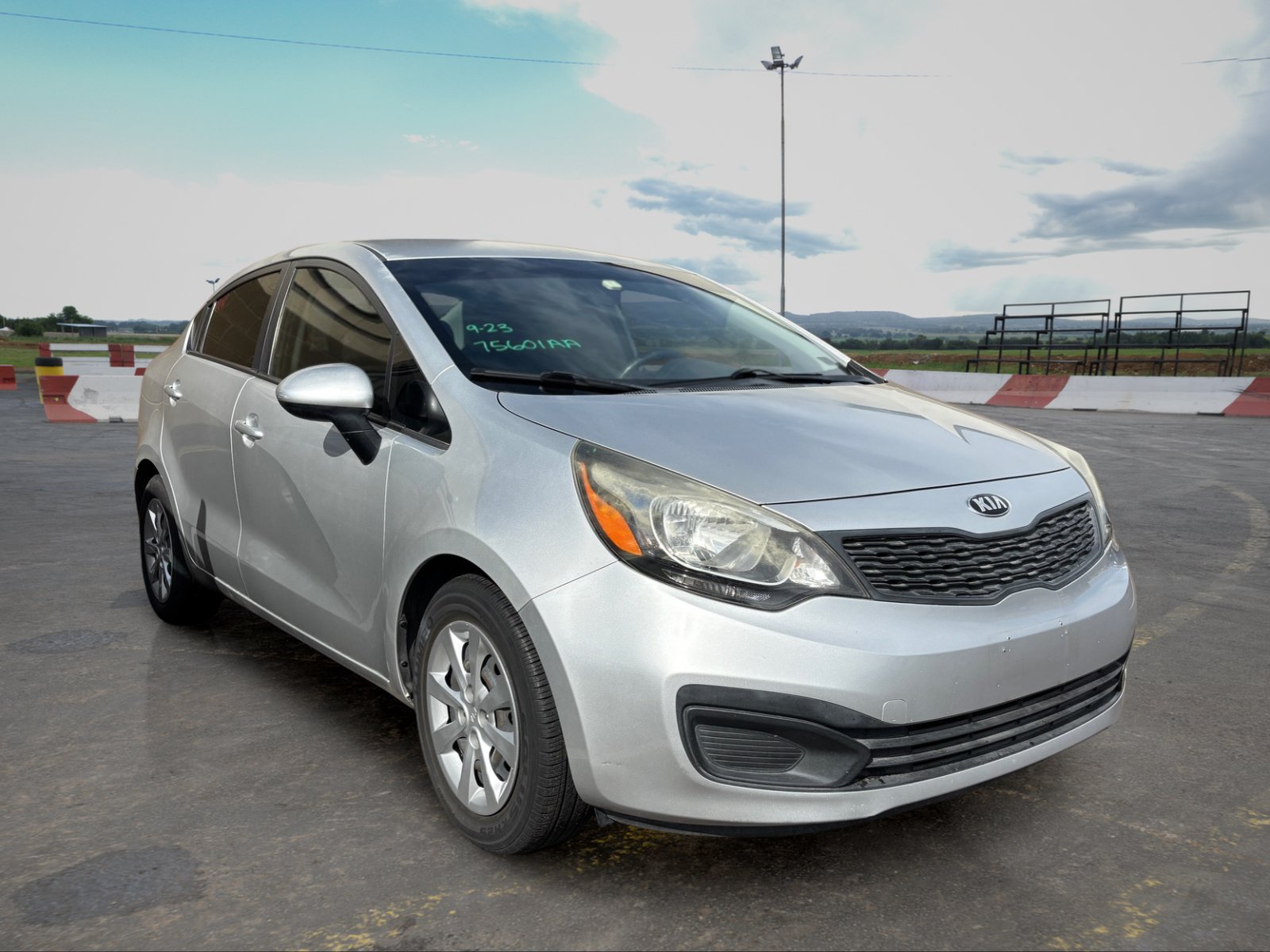Used 2013 Kia Rio LX w/ PWR Pkg FWD image 2