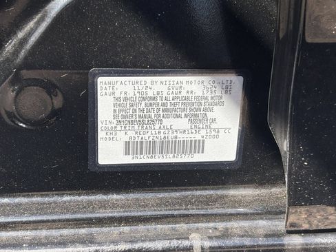Used 2025 Nissan Versa SV FWD image 25